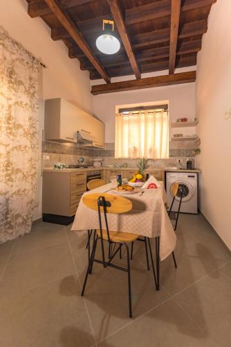 AMUNI' Apartments in Trabia