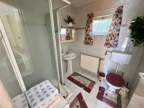 Györe Vendégház Galambok (Gyore Vendeghaz Galambok) in Galambok