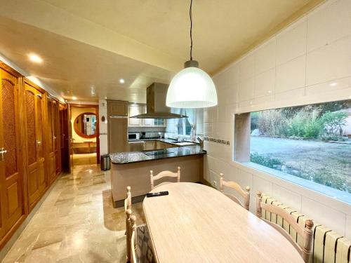 bucătărie, Confortable Chalet con piscina in Bunyola