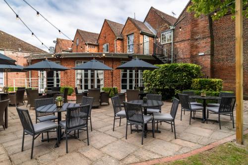 Innkeeper's Lodge Aylesbury - East  Aston Clinton - image 4