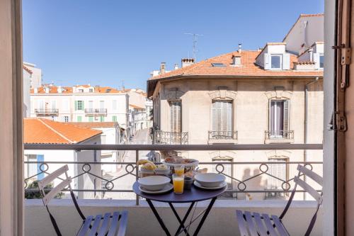 Terraza/balcón, Cannes centre apartment with a balcony in Prado Republique