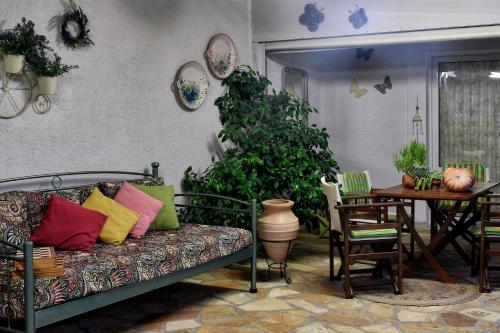 Ancient Corinth Guest House 4