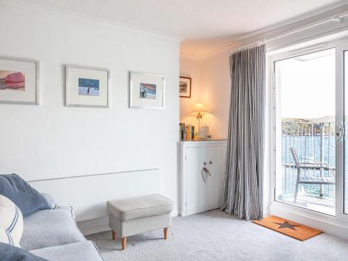 32 The Salcombe - image 5
