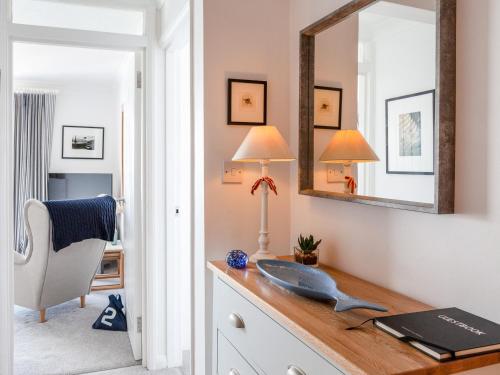 32 The Salcombe - image 7