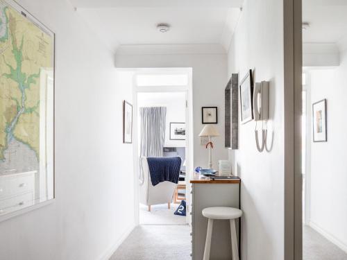32 The Salcombe - image 4