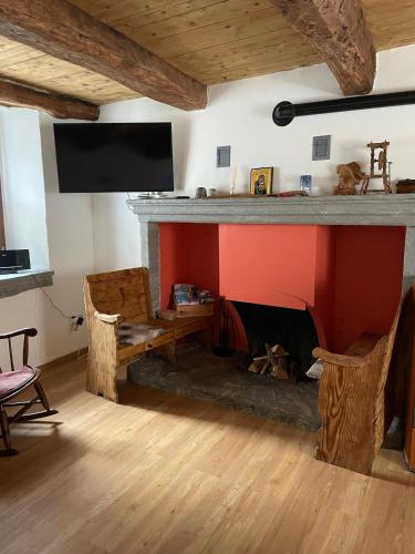 casa FABBRO in Avegno