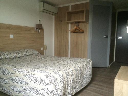 Hotel les Tourrades - image 13