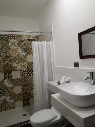 Salle de bain, Hotel y Plaza JMI in Siguatepeque