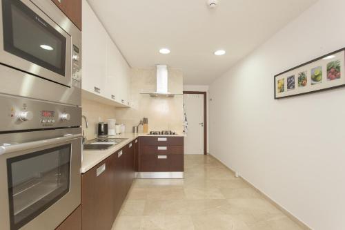 Bairrus Lisbon Apartments - Alfama II - image 8