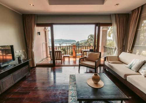 Tina Holiday Homes in Koh Chang