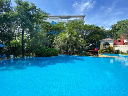 Swimming pool, Ispi Hotel Cikarang Festival in Cikarang