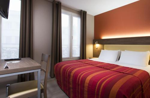 Hotel des Pavillons in 17th - Arc de Triomphe - Palais des Congres