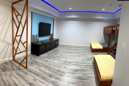Modern Spacious For Big Group in Abbotsford, Canada