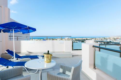 Hotel Matheo Villas & Suites - image 12