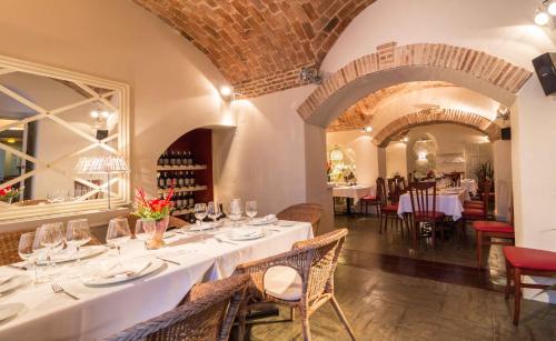 ห้องอาหาร, Hotel Plaza Grande in ซาฟรา / เลเรนา