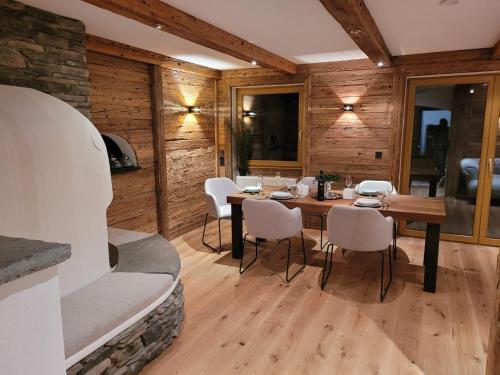 Alpine Lodge Brixen