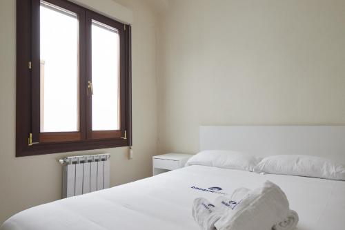 Three-Bedroom Apartment image 7