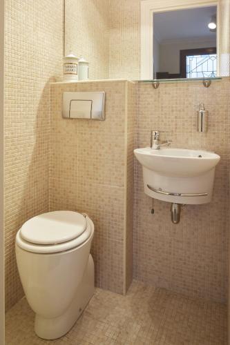 Three-Bedroom Apartment image 3