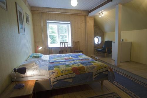 2 twin beds