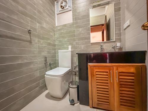 Emirates Luxury Apartments (Glen Fall Residencies) - image 4