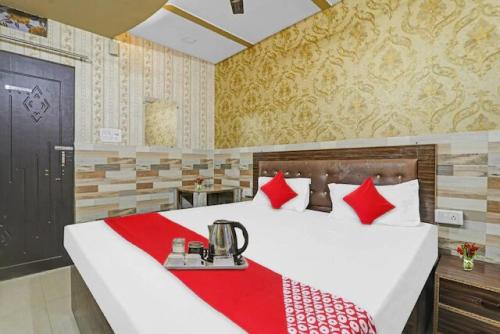 Hotel Sun Shine Inn in Alambagh