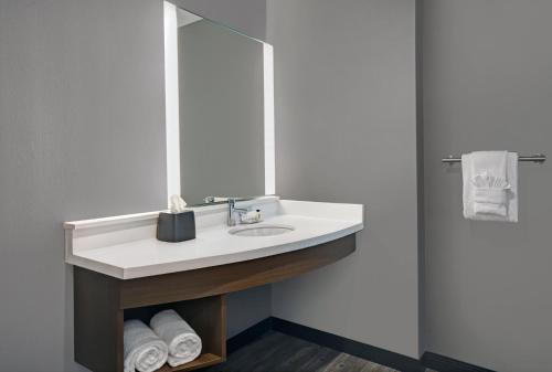 Staybridge Suites Houston Galleria Area By IHG - image 10