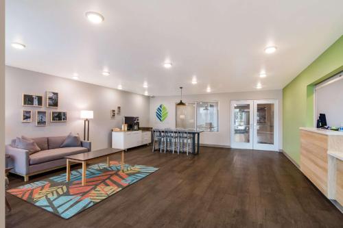 ล็อบบี้, WoodSpring Suites Morrisville - Raleigh Durham Airport in มอร์ริสวิลล์ (NC)