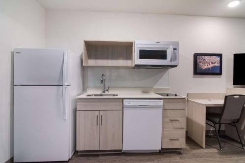 ห้องครัว, WoodSpring Suites Morrisville - Raleigh Durham Airport in มอร์ริสวิลล์ (NC)