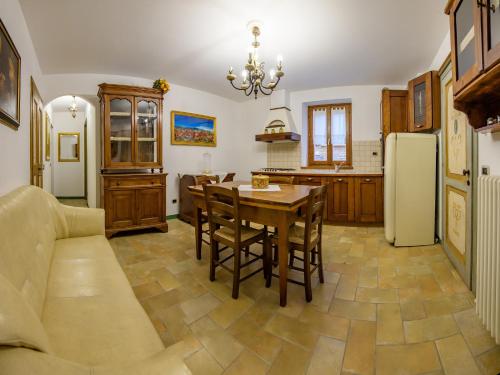  Dal Duca Federico in 61040 Mondavio