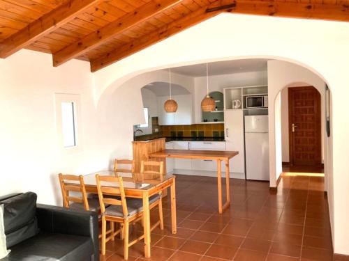 Apartment with Sea View image 10