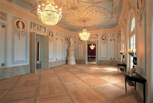 Hotel Schloss Neuhardenberg - image 4