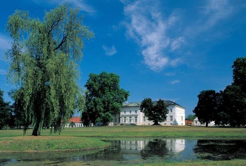 Hotel Schloss Neuhardenberg - image 10
