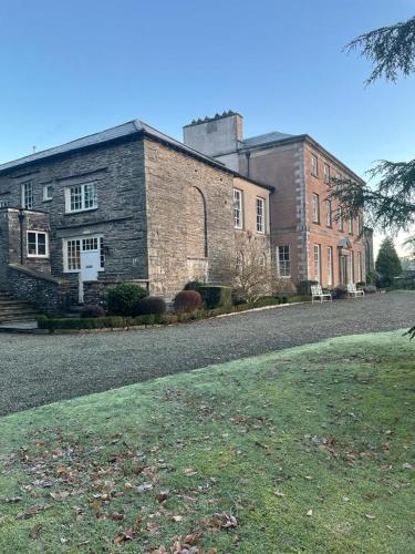 Belmount Hall photo