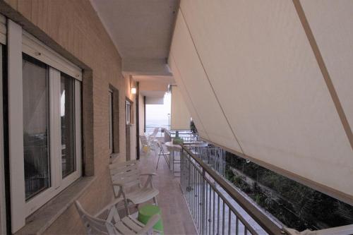 TERRACINA SEA FRONT FANTASTIC APARTMENT WITH ONE CAR PRIVATE OPEN PARKING