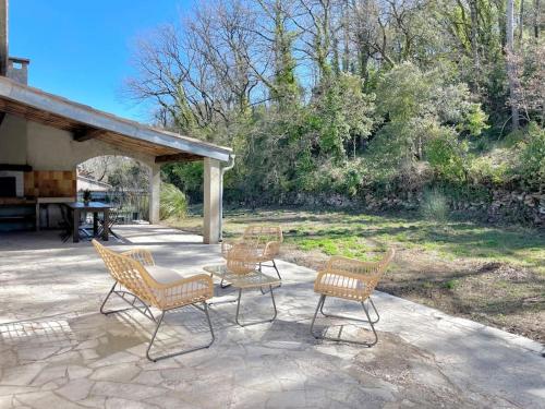 Jolie maison au cœur de la Provence verte, au calme - Jardin, parking, Netflix & fibre - Location saisonnière - La Celle