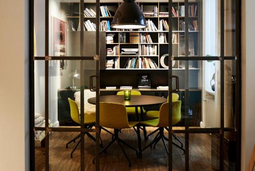 Ibsens Hotel near Kongens Have