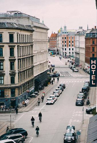 Ibsens Hotel - image 3