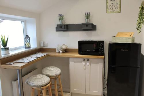 Bumblebee Cottage nestled in stunning countryside. in Roughlee