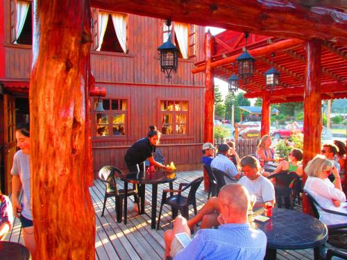 شرفة/ تراس, Hotel Antigua Casona Patagonia in Futaleufu