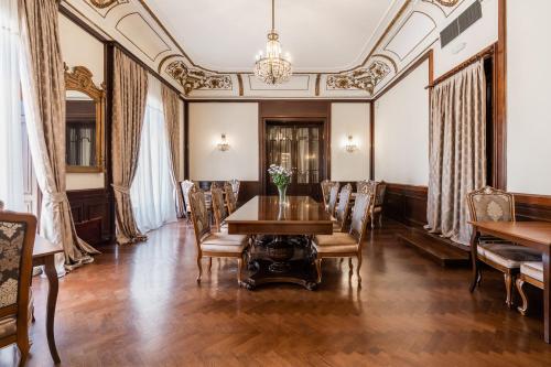Pub/Lounge, Remisens Premium Grand Hotel Palace in Opatija