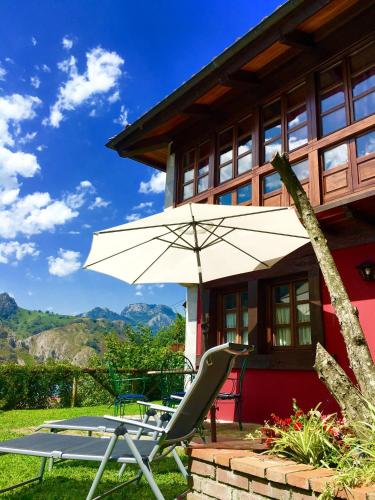 Viesnīcas āriene, Casa Rural La Riba in Sames