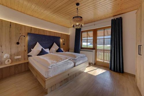 Ferienwohnungen Holzferienhäuser Leithenwald - Apartment - Zwiesel