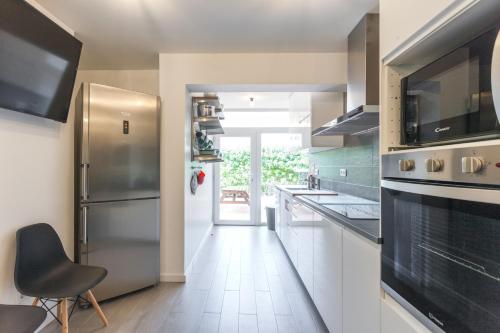 Cocina, Grand Beach House Bliss, By TimeCooler in Carcavelos