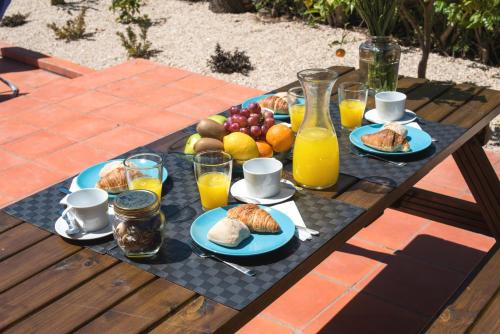Instalaciones, Grand Beach House Bliss, By TimeCooler in Carcavelos