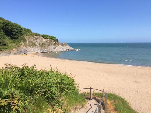 Coach House - 5 minutes from stunning beaches of Cardigan Bay photo 1