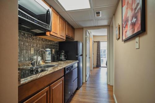 Oak Square - Unit 403