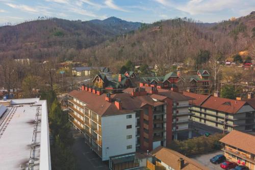 Oak Square - Unit 403