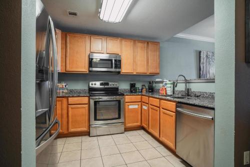 MVC - Unit 1103 - Smoky Retreat - image 7