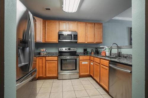 MVC - Unit 1103 - Smoky Retreat - image 9