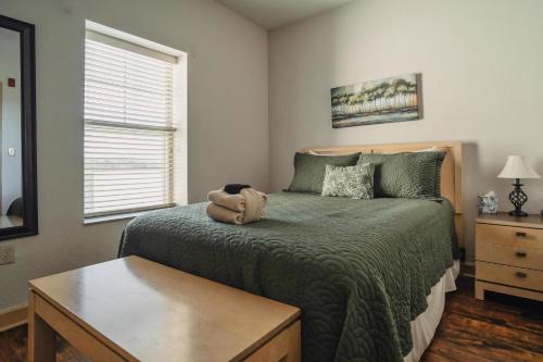 MVC - Unit 1601- Sweet Butterfly